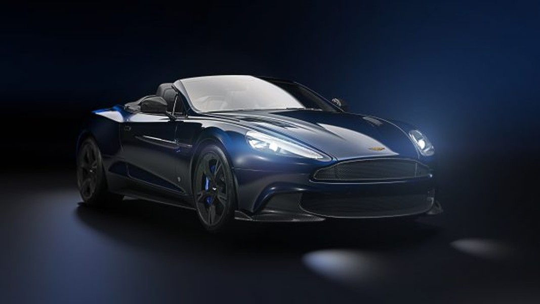 Phó tổng giám đốc của Aston Martin, Christian Marti cho biết: “Nhờ sự phản hồi rất tích cực của người tiêu dùng đến dòng Siêu  xe Aston Martin Vanquish S, để ăn mừng điều đó chúng tôi đã quyết định sản xuất siêu xe Vanquish S số lượng hạn chế thiết kế mới đi kèm. Phiên bản Ultimate hoàn toàn nắm bắt được tinh thần của Vanquish”